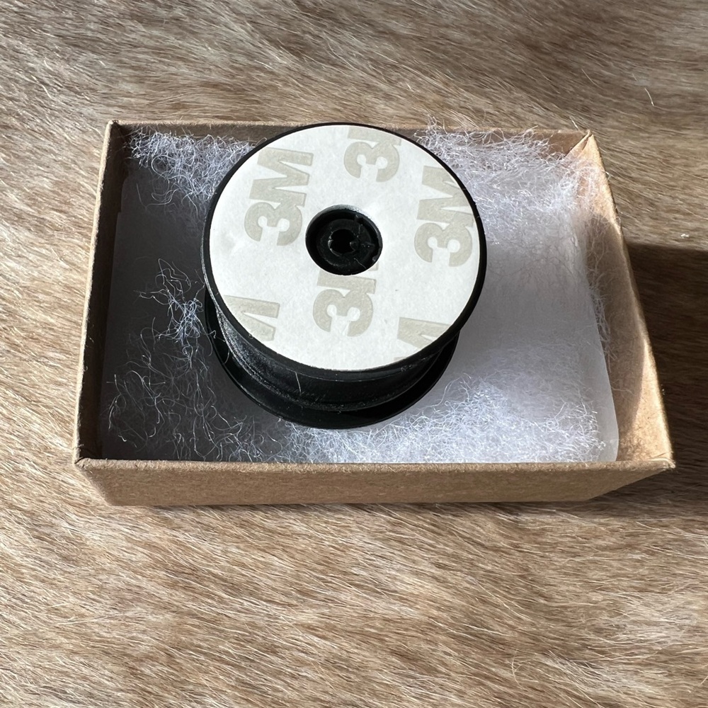 Genuine Cowhide Popsocket - Picture 3 of 3